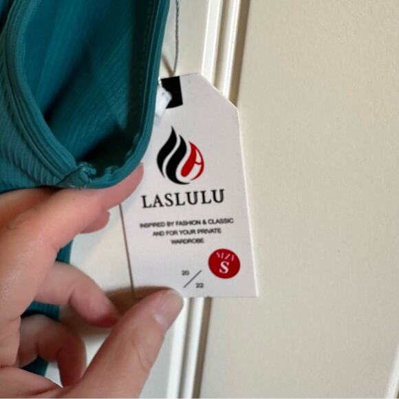 Laslulu women’s tank top‎ small green NWT - Picture 3 of 6